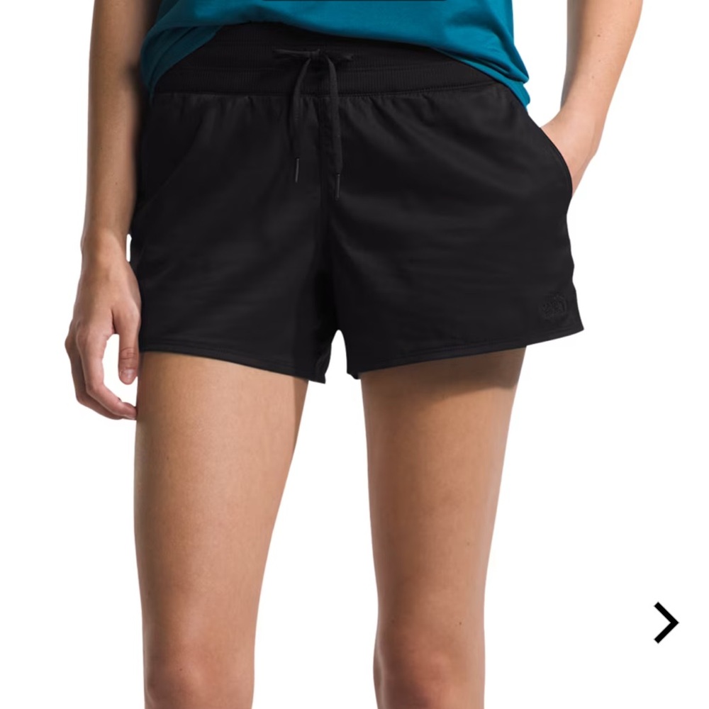 NWT The North Face Aphrodite Shorts Black Women’s M Lightweight Hiking